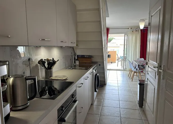 Apartment Duplex 3 Pieces, 6 Couchages, Proche Plage, Parking, - Fr-1-251-873