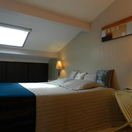 Duplex 3 Pieces, 6 Couchages, Proche Plage, Parking, Le Lavandou - Fr-1-251-873 *